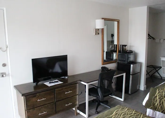 Americas Best Value Inn & Suites Williamstown