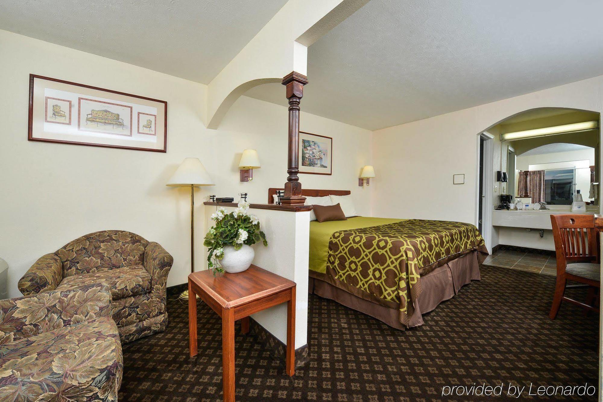 Americas Value & Motel