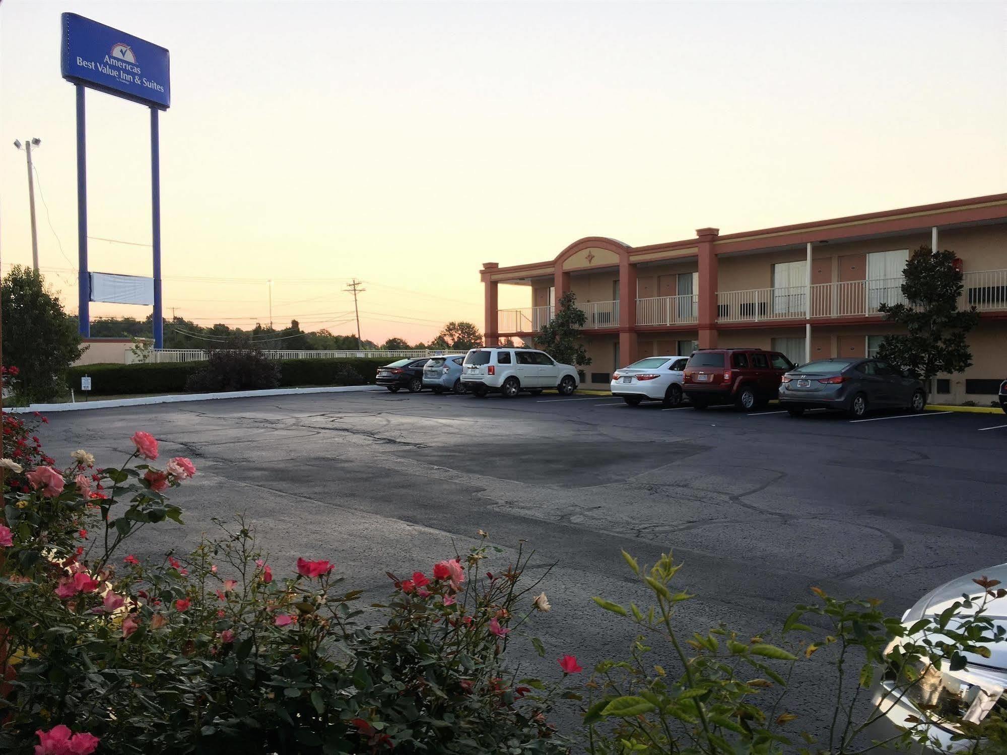 Americas Value & Motel 2*